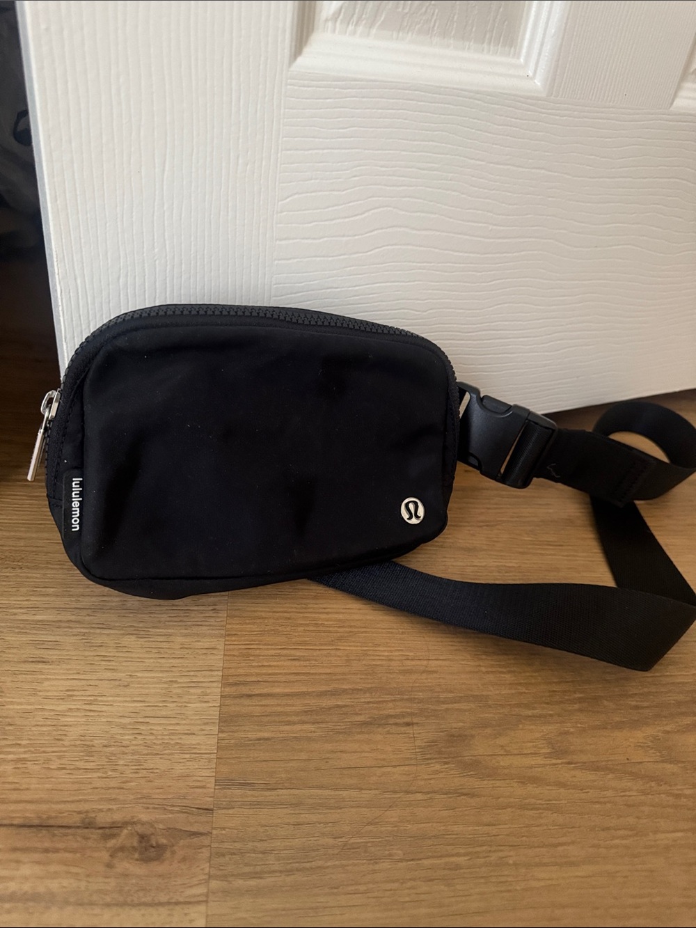 lululemon athletica Black Compact Waist/Crossbody Belt Bag